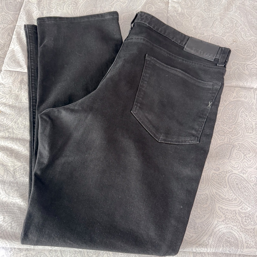 Express “ dusty black classic stretch, straight leg “ MEN’s jeans 36W 30L